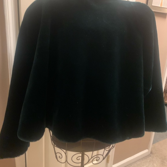Beautiful Dark Emerald Green Faux Sheared Fur Swing Jacket - Picture 5 of 8